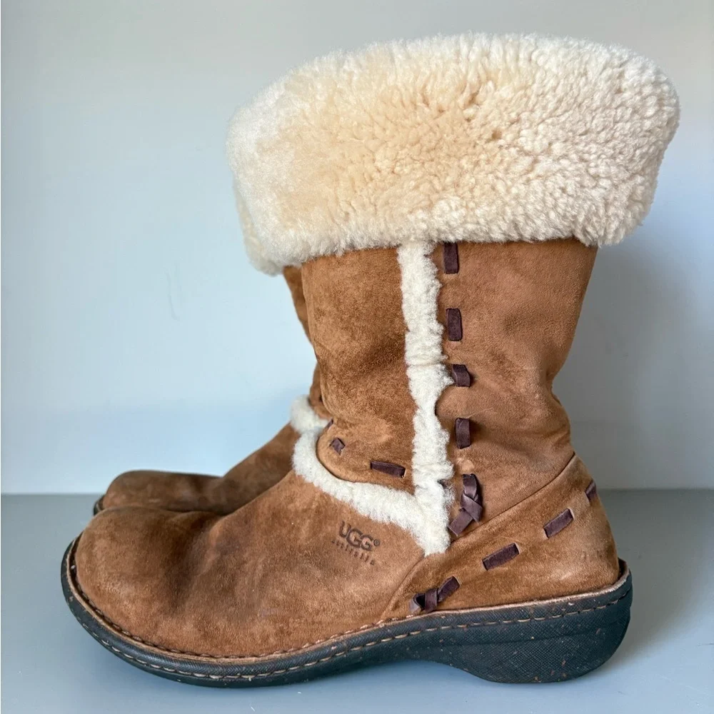 UGG Australia 5674 Elijo Suede Leather Sheepskin Winter Boots Size 9